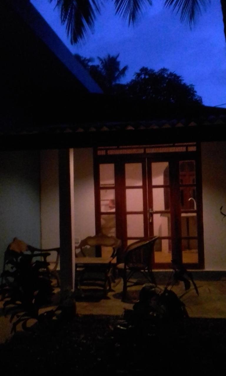 Lagoon Villa เบอร์อูวาลา ภายนอก รูปภาพ